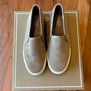 Keds Double Decker Perforated Suede Slip On Taupe Gray Size 8